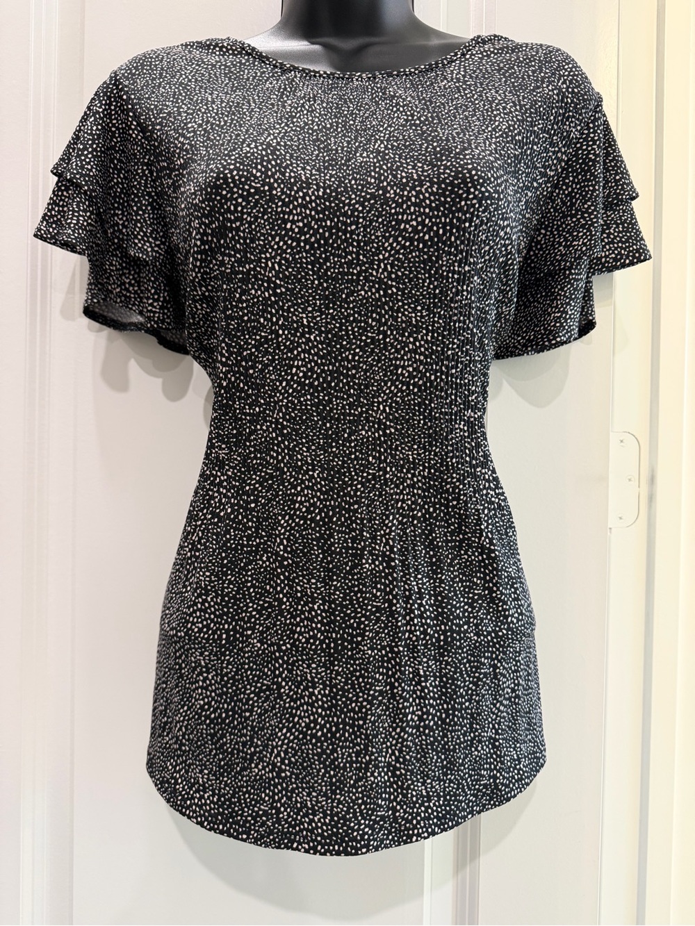 Adrianna Papell Ivory Blooming Dot Pleated Flutter Sleeve Top M